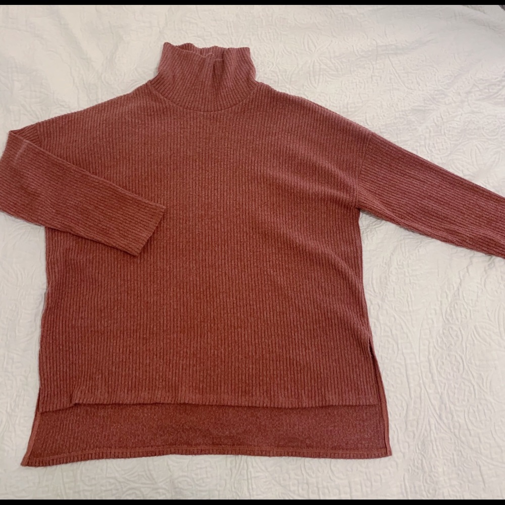 FOREVER 21 | MAUVE TURTLENECK | OVERSIZED